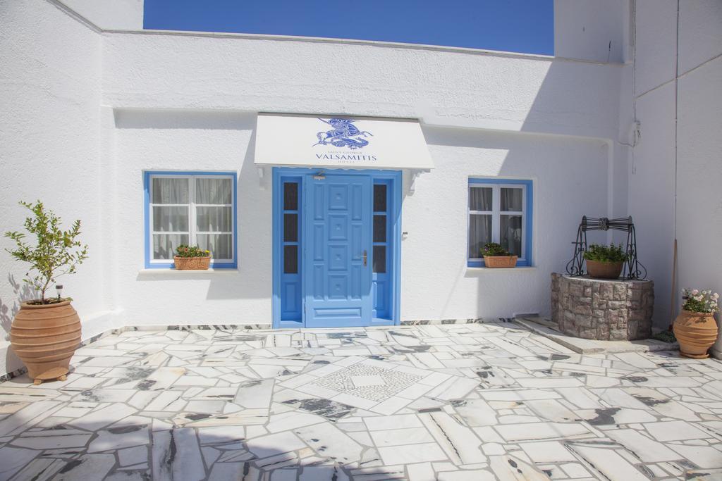 St.George Valsamitis Hotel Katápola Buitenkant foto