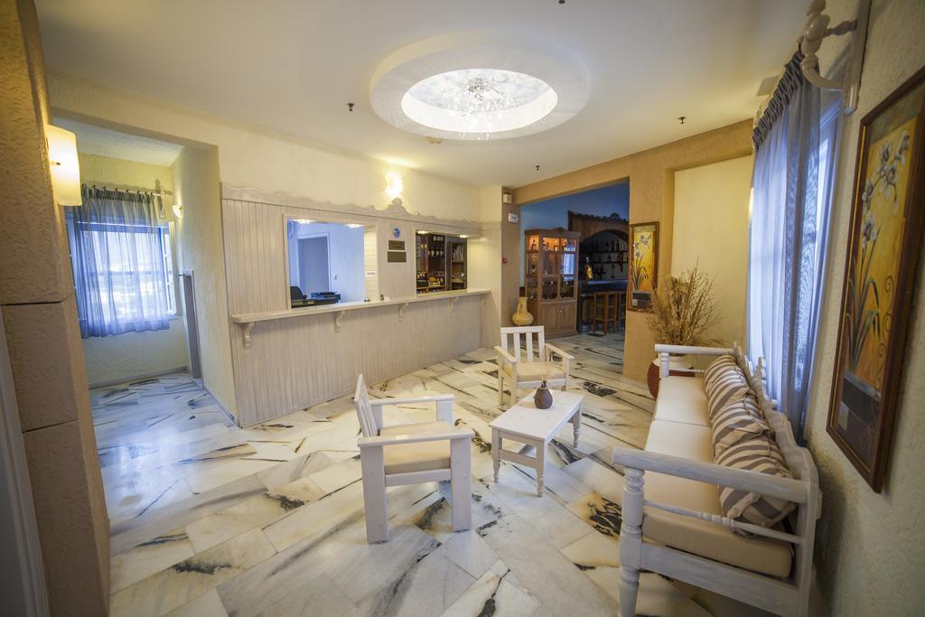 St.George Valsamitis Hotel Katápola Buitenkant foto