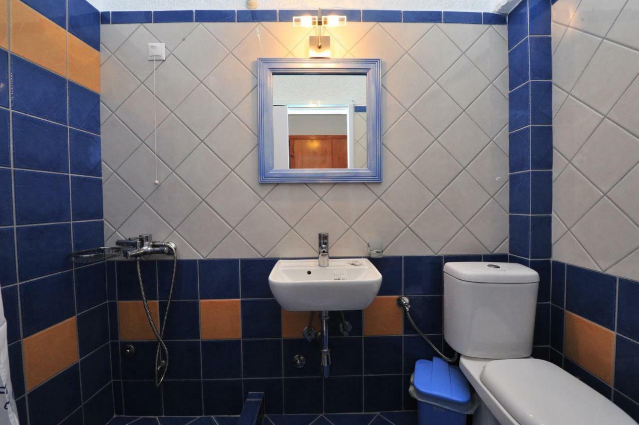 St.George Valsamitis Hotel Katápola Buitenkant foto